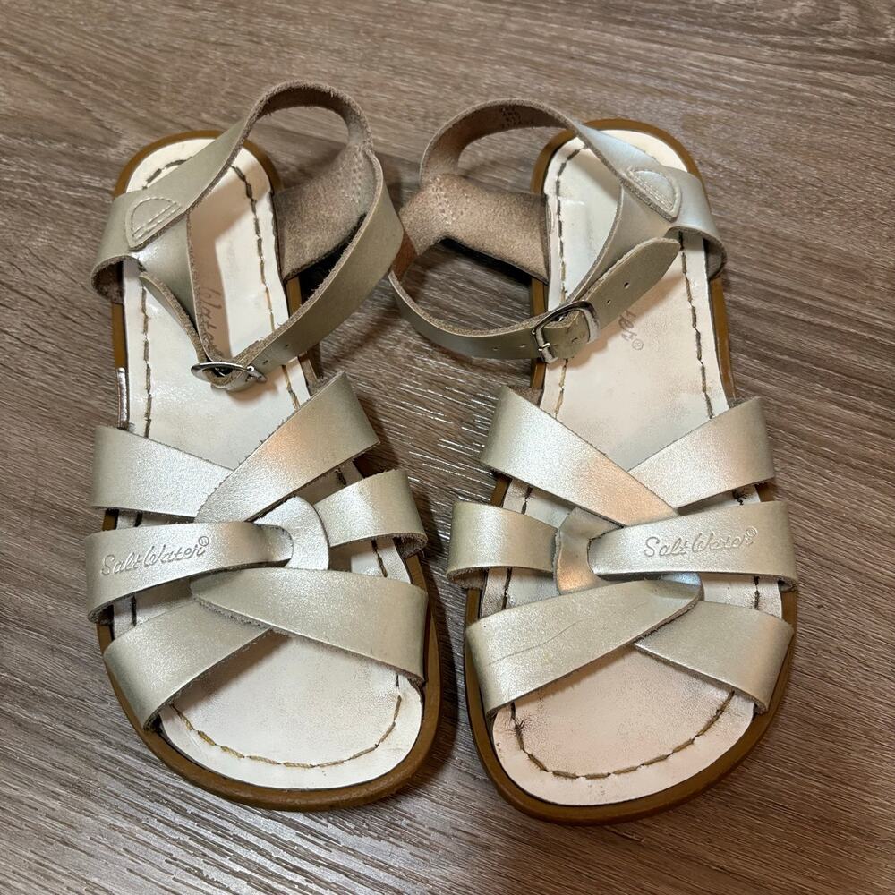 Salt Water Sandals by Hoy Original 820 Gold Leather Sandals Youth 4 Women’s 6